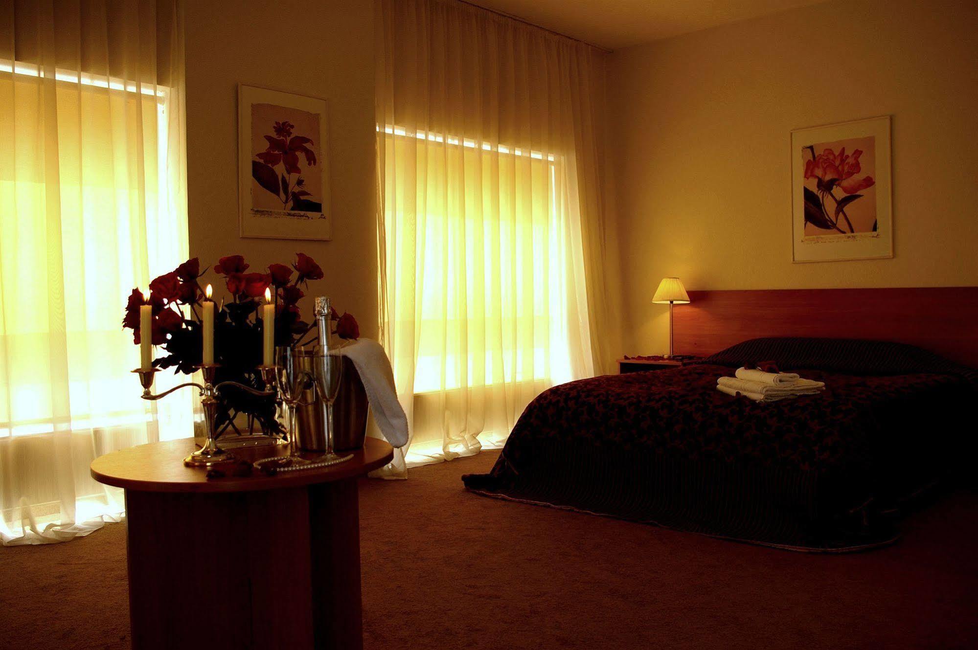 Centre Hotel Каунас Екстер'єр фото
